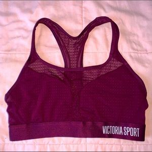 Victoria Sport Mesh Sports Bra